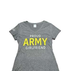 Proud Army Girlfriend Shirt Size Small